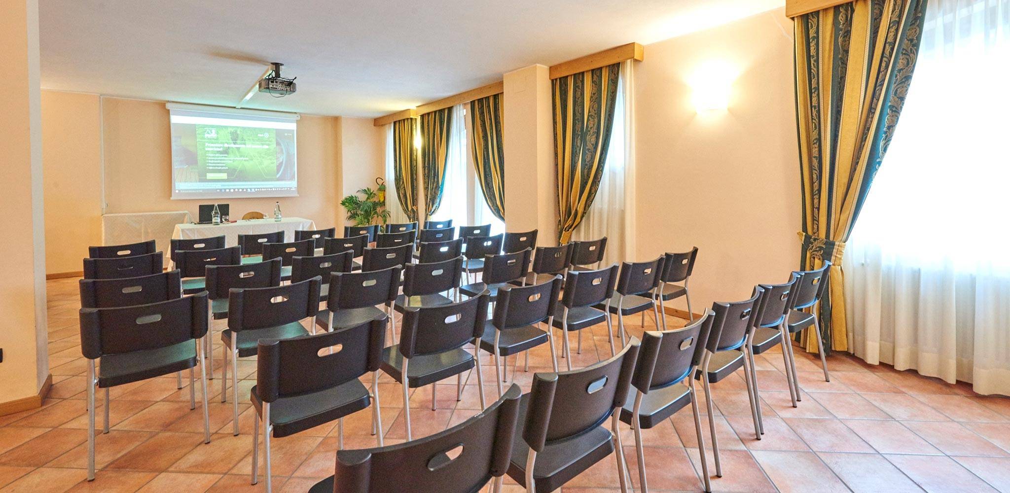 Conference and incentive room